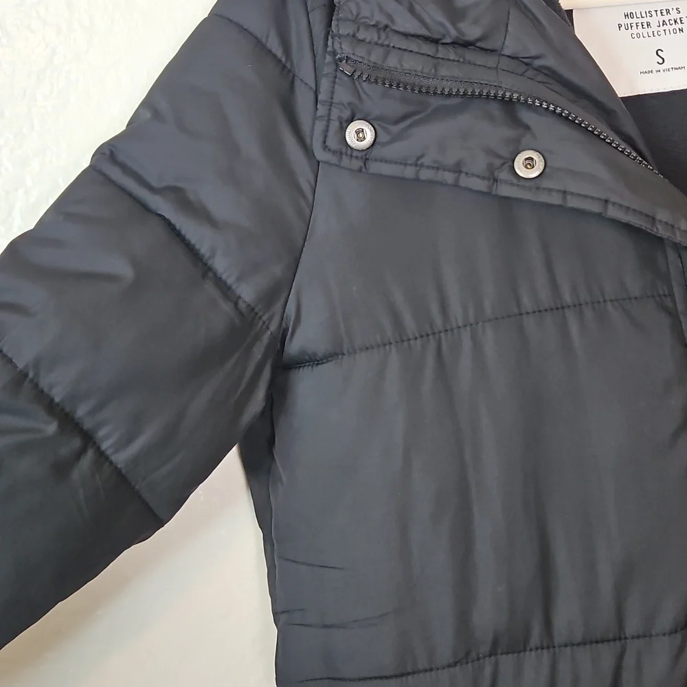 Hollister Black Hooded Puffer Coat - Picture 5 of 17